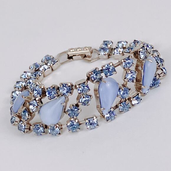 Vintage 1950s Blue Glass Rhinestone Moonglow Bracelet Mid Century Silver Tone - Picture 11 of 15